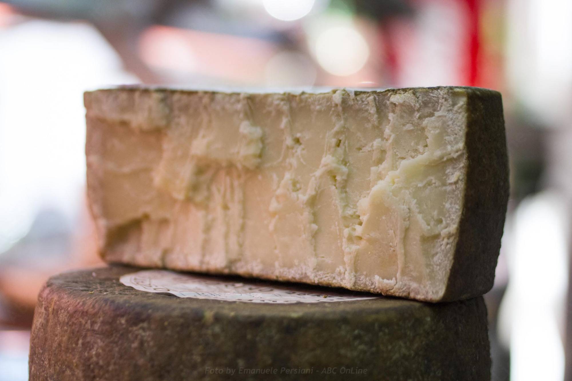 formaggio pecorino stagionato